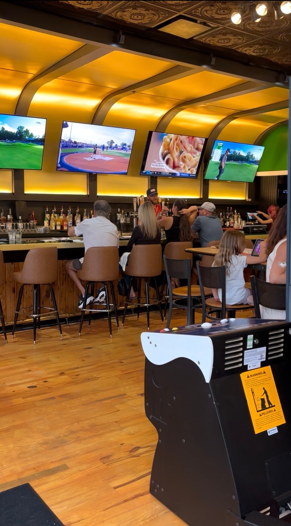 World Series Watch Parties at Longshots